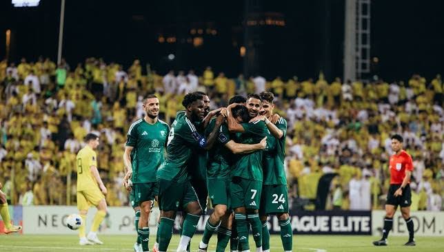 لاعب أجنبي آخر يودع الأهلي السعودي بعد فيرمينو