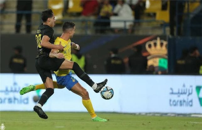 صافرة الطريس تضبط مباراة النصر والاتحاد في السوبر