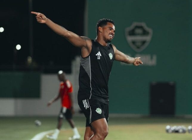 عقوبة وراء جلوس جالينو على مقاعد الأهلي أمام نيوم