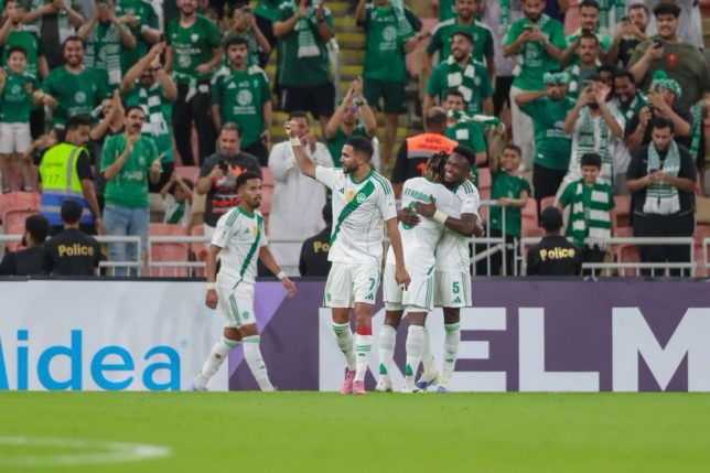 اختبار يحدد موقف نجم الأهلي من مواجهة الهلال