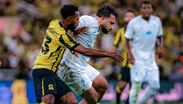 رقم سلبي في مباراة الاتحاد والفتح