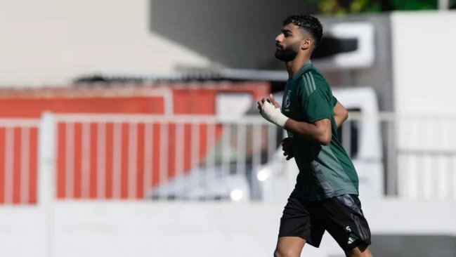سبب غياب صالح أبو الشامات عن ودية السعودية والتشيك