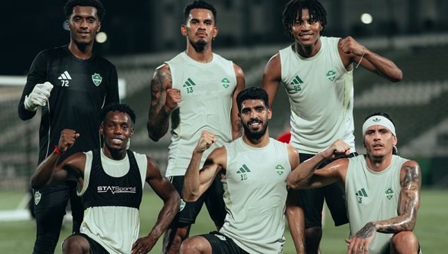 شكوك حول مشاركة لاعب الأهلي ضد ناساف موقع استاد لايف