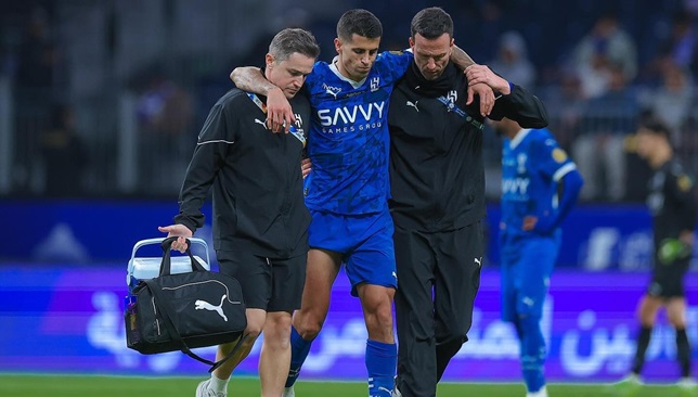 قرار جديد في الهلال بعد قيد ليوناردو بدلاً من كانسيلو