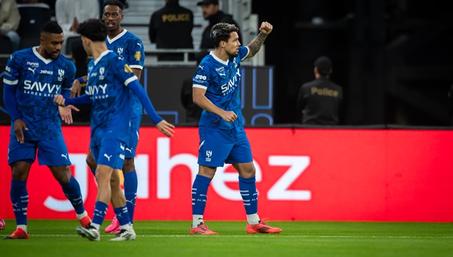 ليوناردو والحمدان يقودان تشكيلة الهلال ضد العدالة