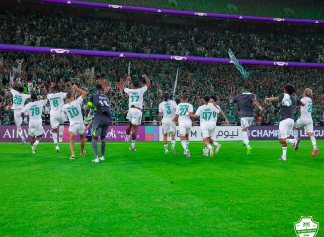 يايسله ينتظر جاهزية ثنائي الأهلي لموقعة الهلال